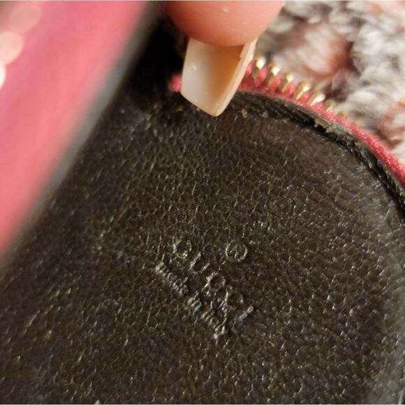 Gucci Guccissima Heart Coin Purse Purple Authentic - Picture 9 of 16